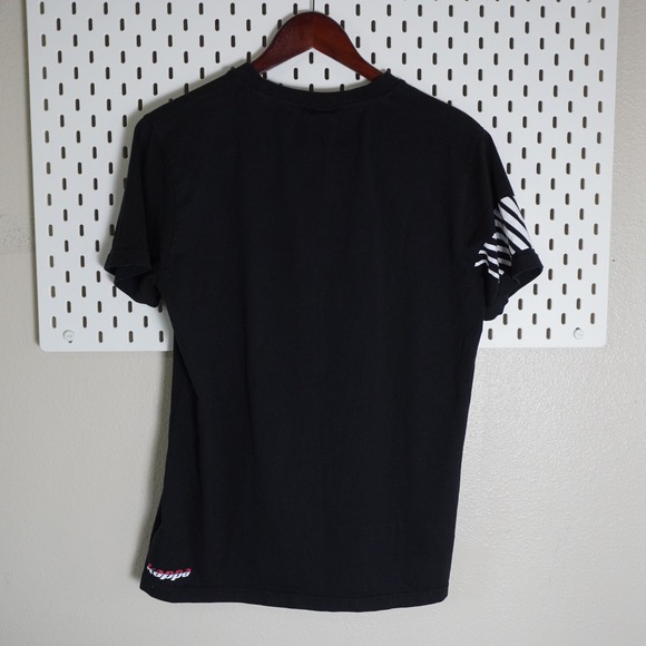 Kappa T-Shirt Black Large Iconic Logo Tee‎ Striped Sleeve Athleisure Casual - Picture 7 of 8